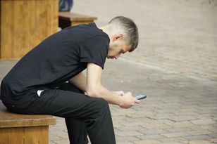 Нежелательные СМС-подписки: как их отменить